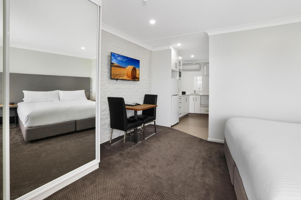 The Duck Inn Apartments Tamworth Exterior photo