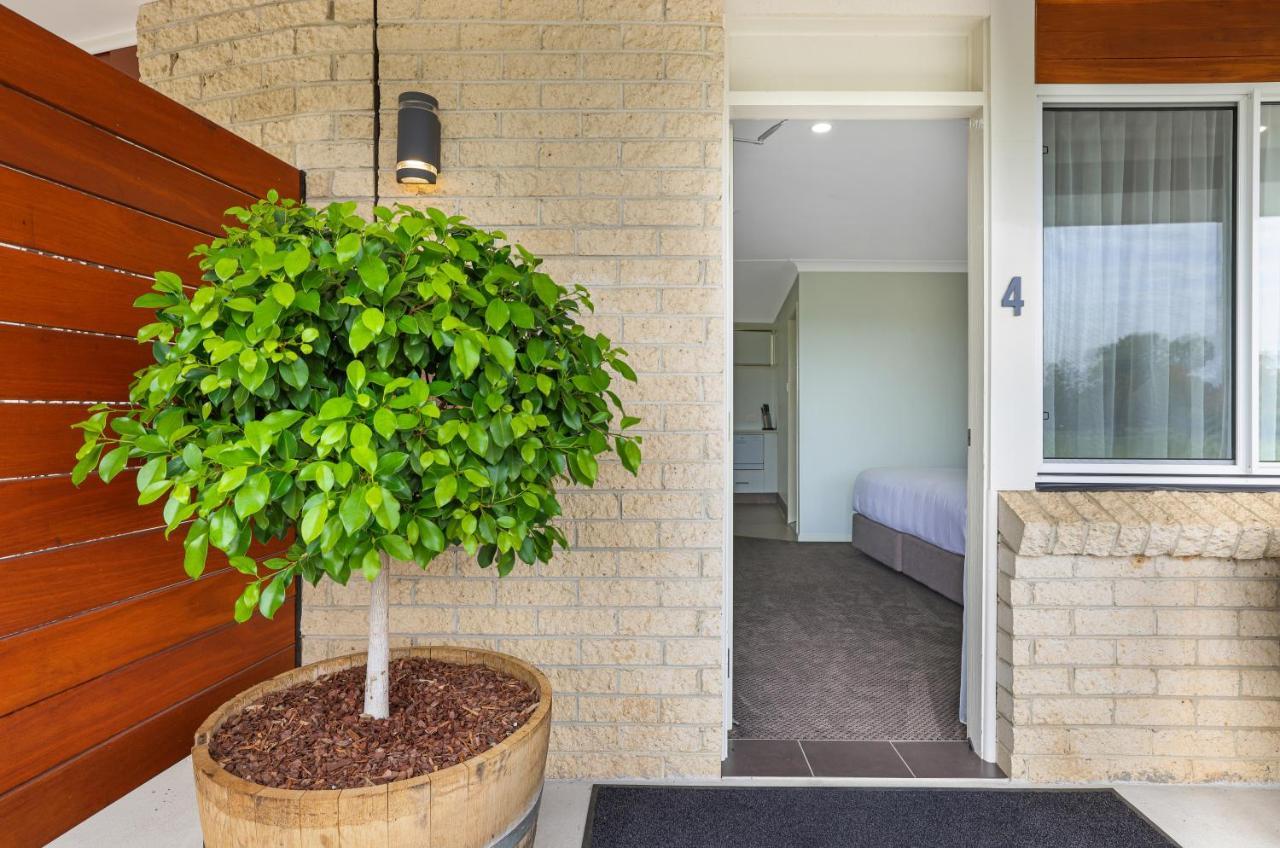 The Duck Inn Apartments Tamworth Exterior photo